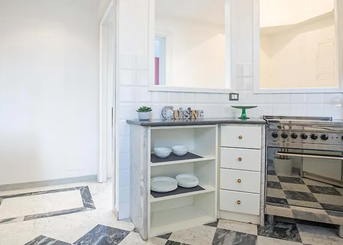 Easytopstay - Colonna Guest House Roma